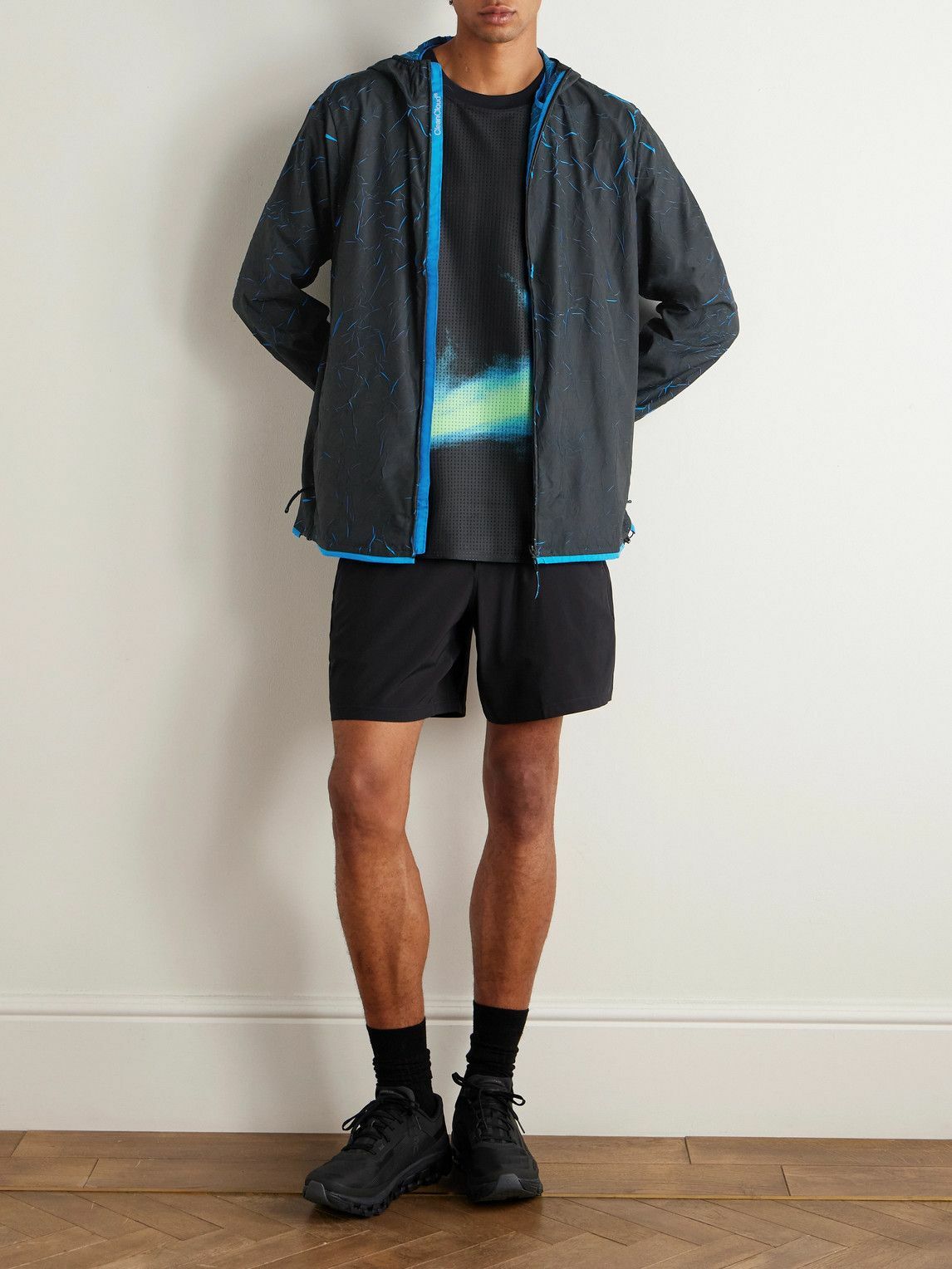 ON - Pace-T Printed CleanCloud® Mesh T-Shirt - Black On