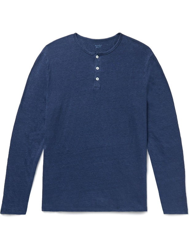 Photo: Hartford - Slub Linen Henley T-Shirt - Blue