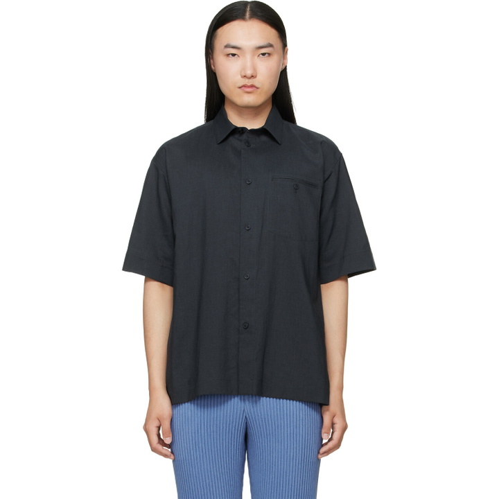 Photo: HOMME PLISSÉ ISSEY MIYAKE Gray PL Ramie Shirt