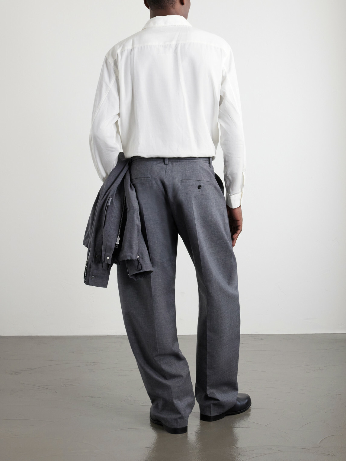 Sacai - Barrel-Leg Belted Woven Trousers - Gray