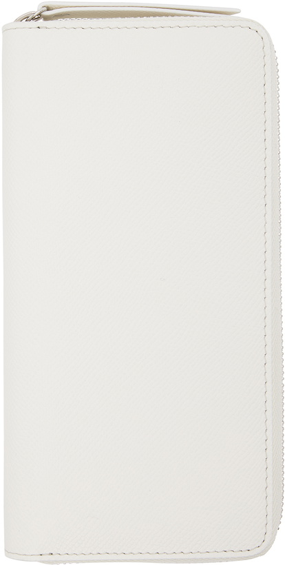 Photo: Maison Margiela White Four Stitches Wallet