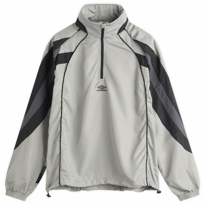 Photo: Umbro Zip Off Sleeve Wind Jacket in Griffin