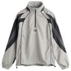 Umbro Zip Off Sleeve Wind Jacket in Griffin