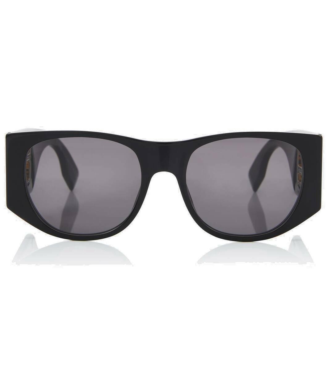 Photo: Fendi Baguette oversized sunglasses