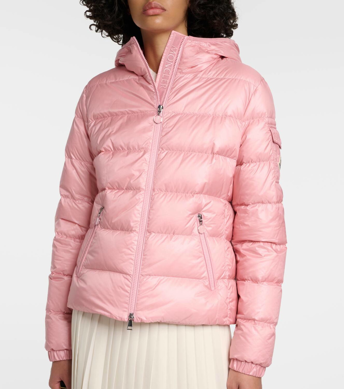 【関税込み】Moncler ピンク Gles ダウンジャケット Moncler Gles フーデッド パデッドジャケット | ピンク