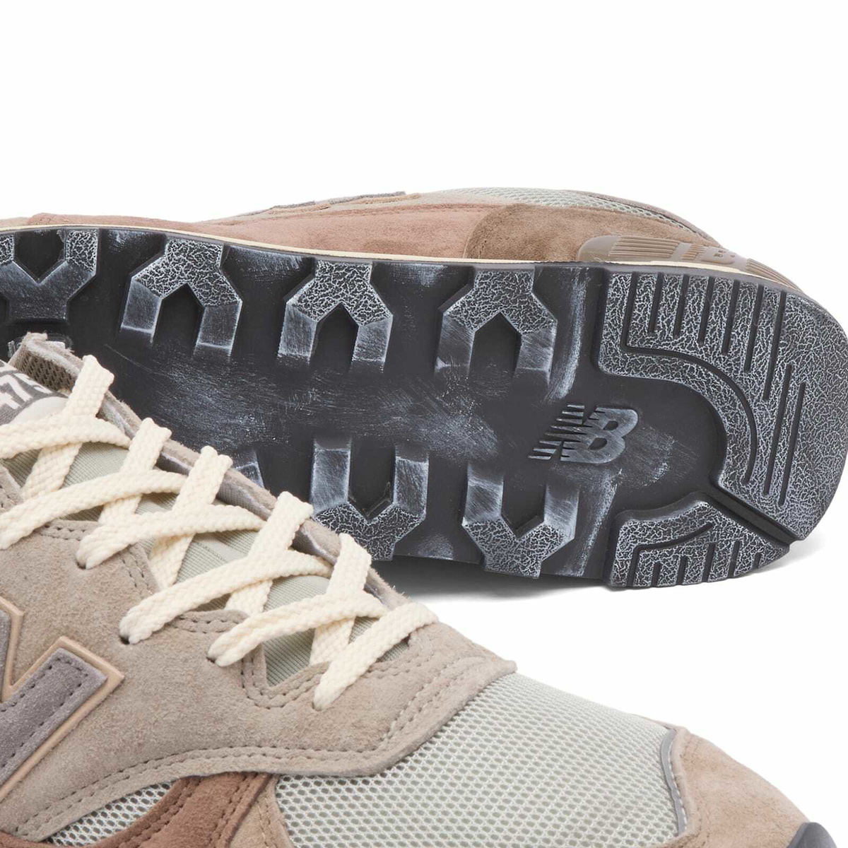 New Balance x Auralee 475 Sneaker in London Fog