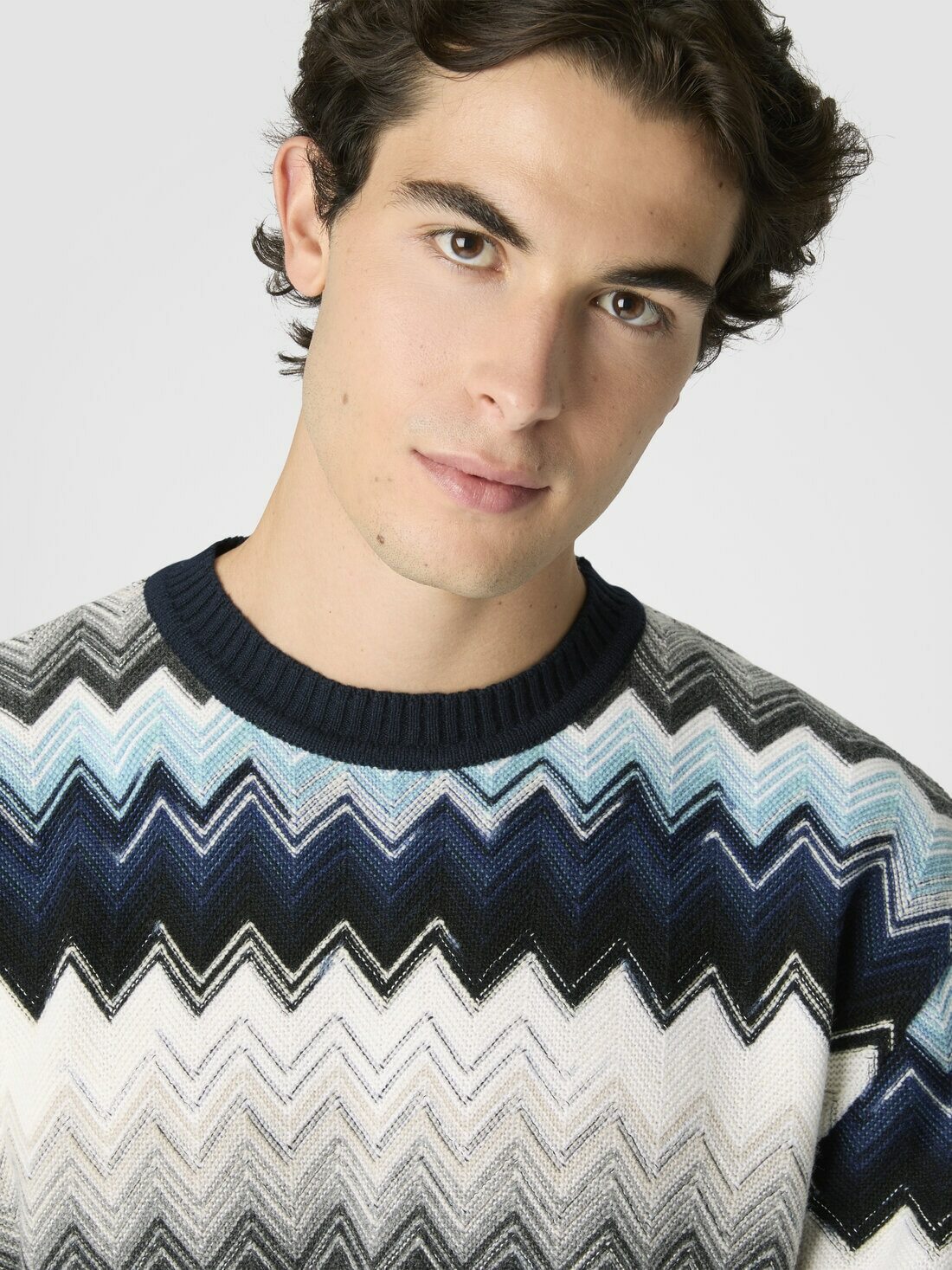 Missoni - Crew neck sweater with flame zigzag pattern, Men, Black & Blue