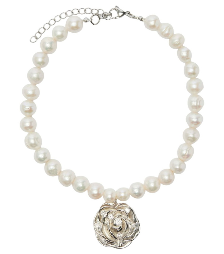 Photo: Magda Butrym Floral faux pearl pendant necklace