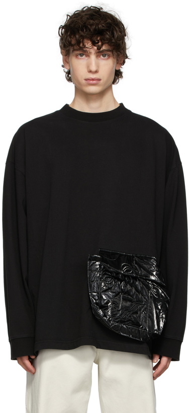 Photo: We11done Black Oversize Cargo Pocket Long Sleeve T-Shirt