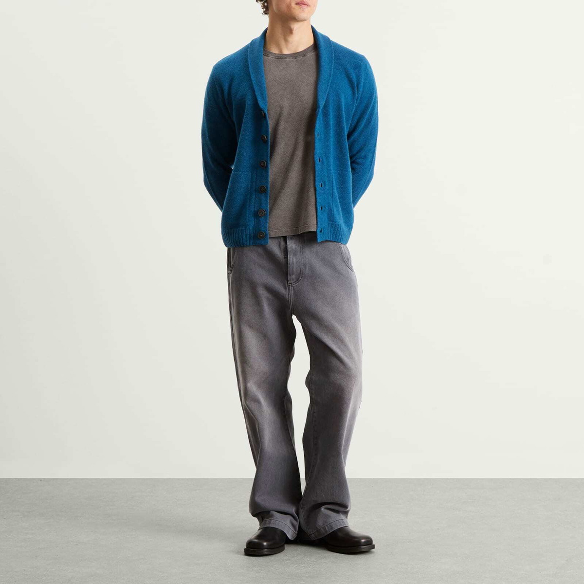 John Smedley Men's Rockford Cashmere Shawl Collar Cardigan in Seaway