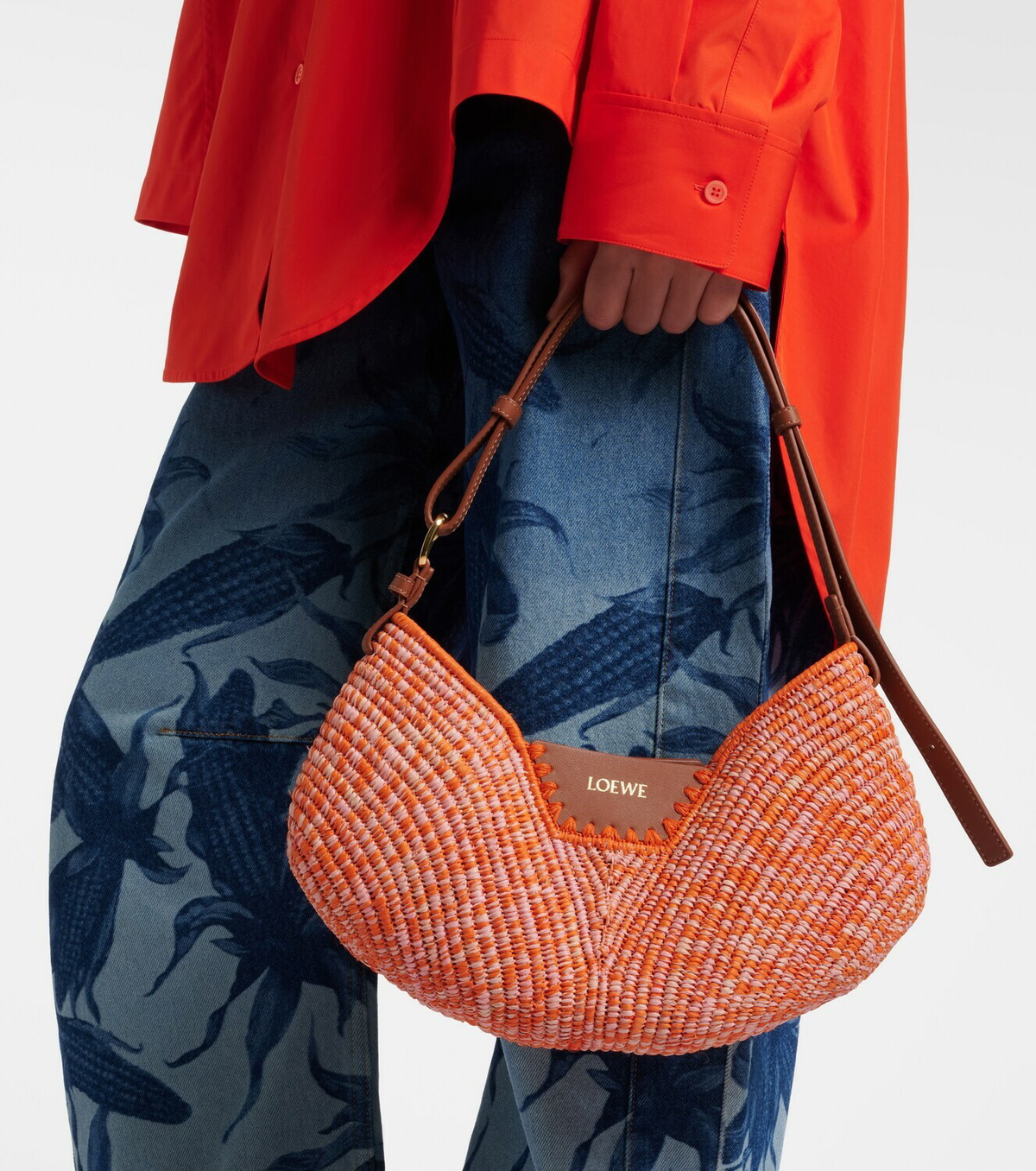Loewe Paula's Ibiza Swim Medium raffia shoulder bag
