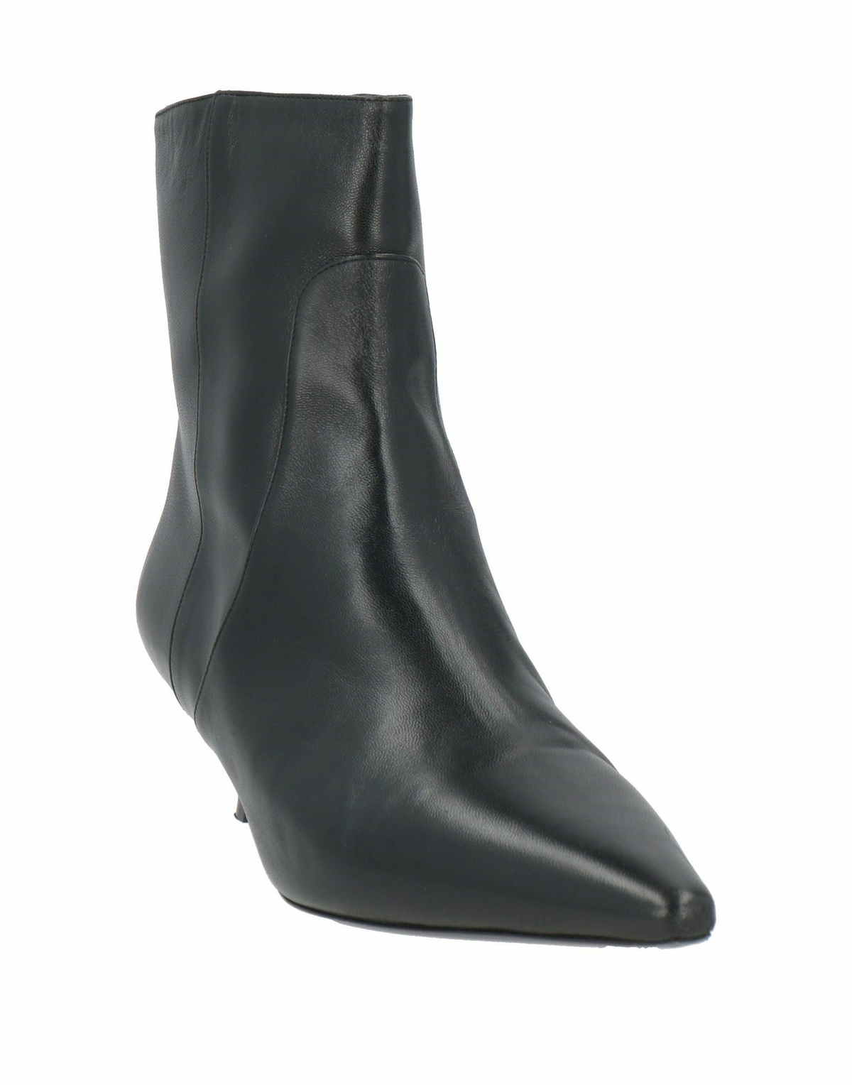 Stuart Weitzman Womens Ankle boots in Black