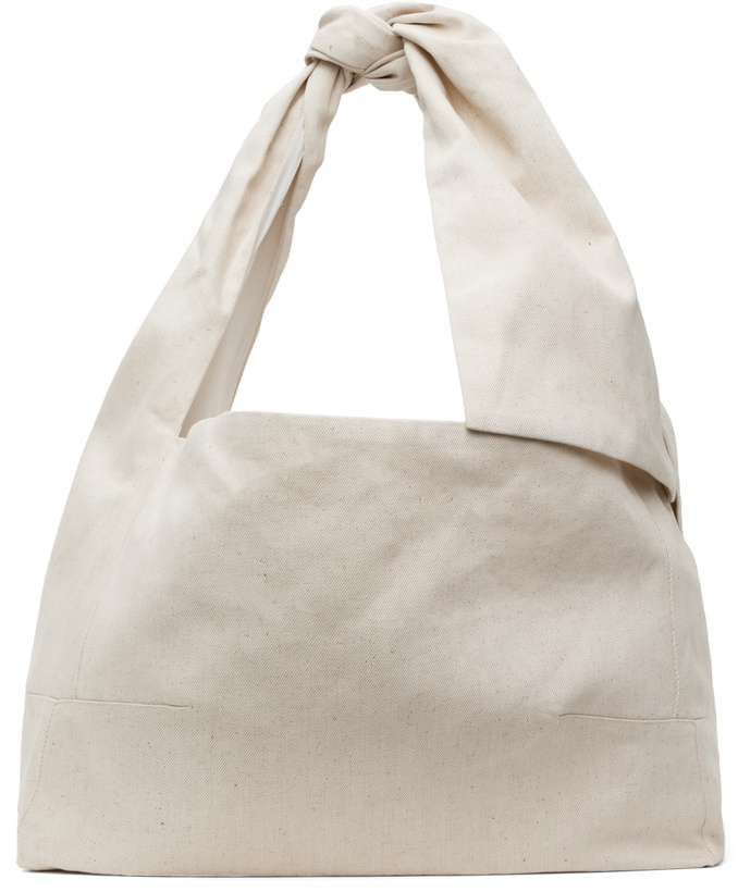 Photo: Omar Afridi Off-White Knotted Lidia Tote