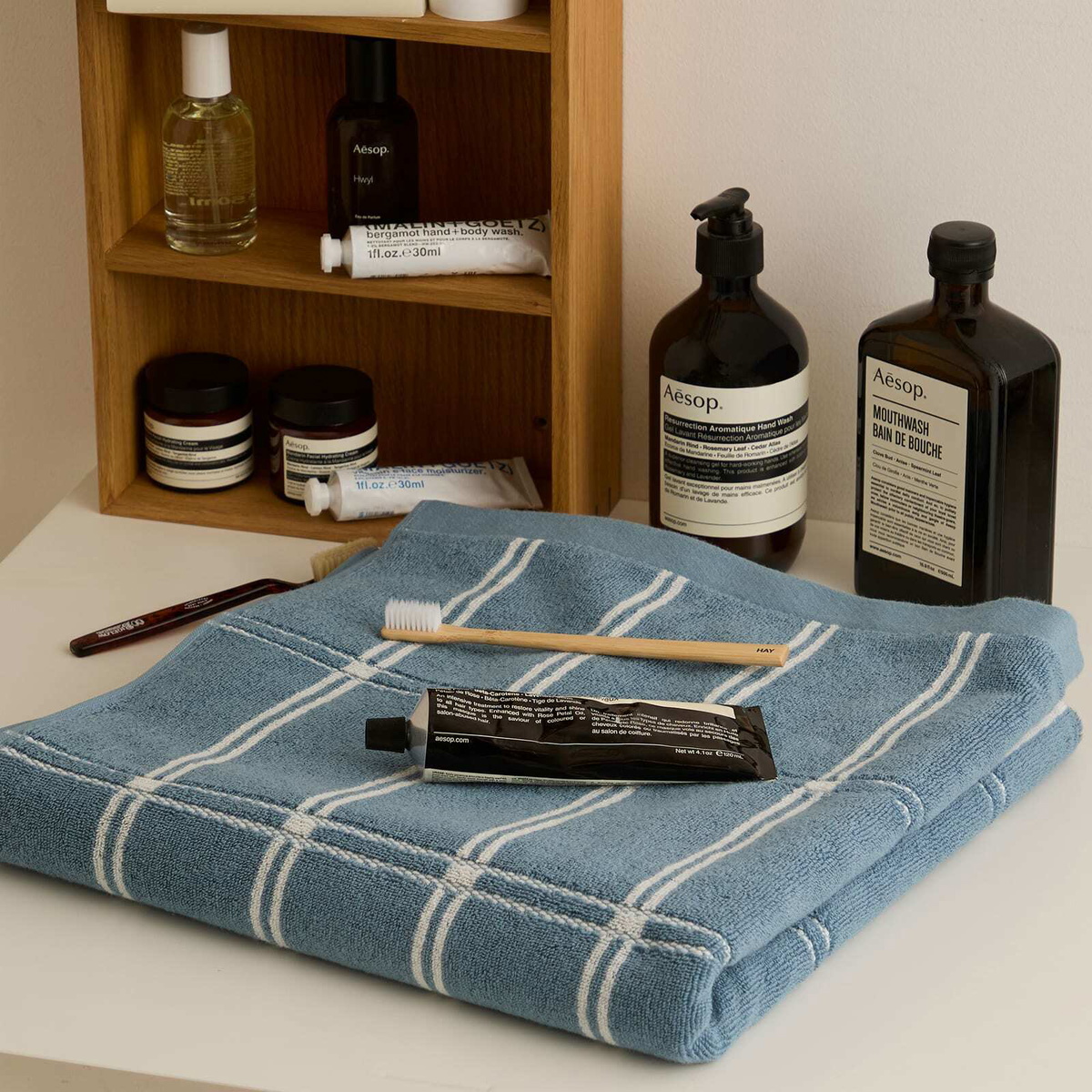 Baina Ness Bath Towel in Celeste/Chalk 