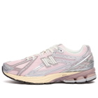 New Balance 1906R Sneaker in Rose Sugar