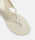 Le Monde Béryl Langley leather wedge thong sandals