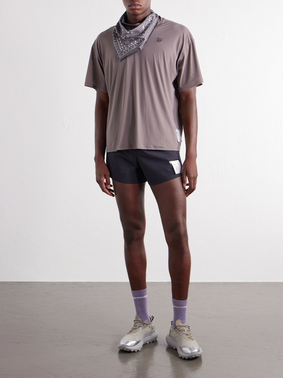 Satisfy - Distance Straight-Leg Logo-Appliqu&eacute;d 2.5" Justice&trade; Shorts - Black