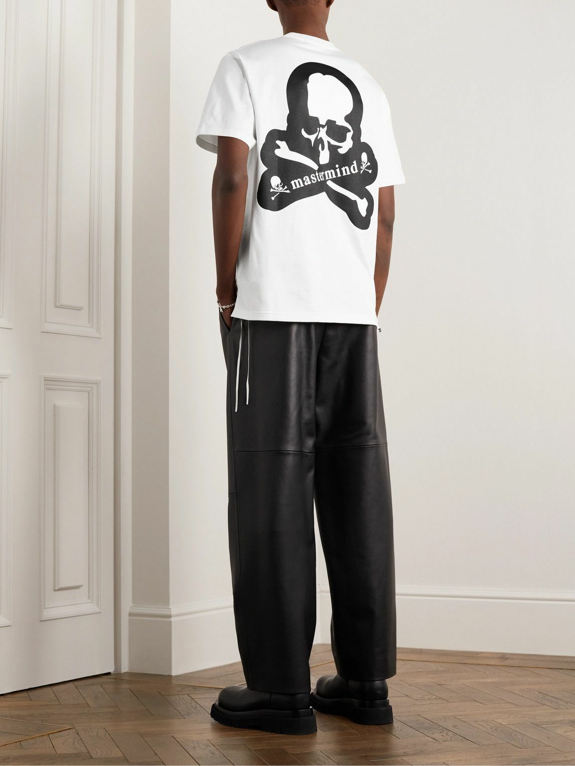 Mastermind World Logo Print Cotton Jersey T Shirt White Mastermind