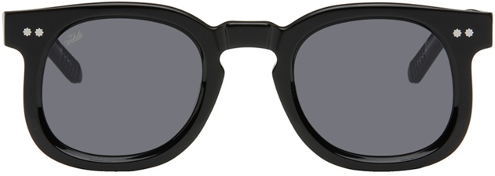 Photo: AKILA Black Vista Sunglasses