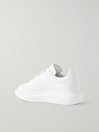 McQueen - Exaggerated-Sole Leather Sneakers - White