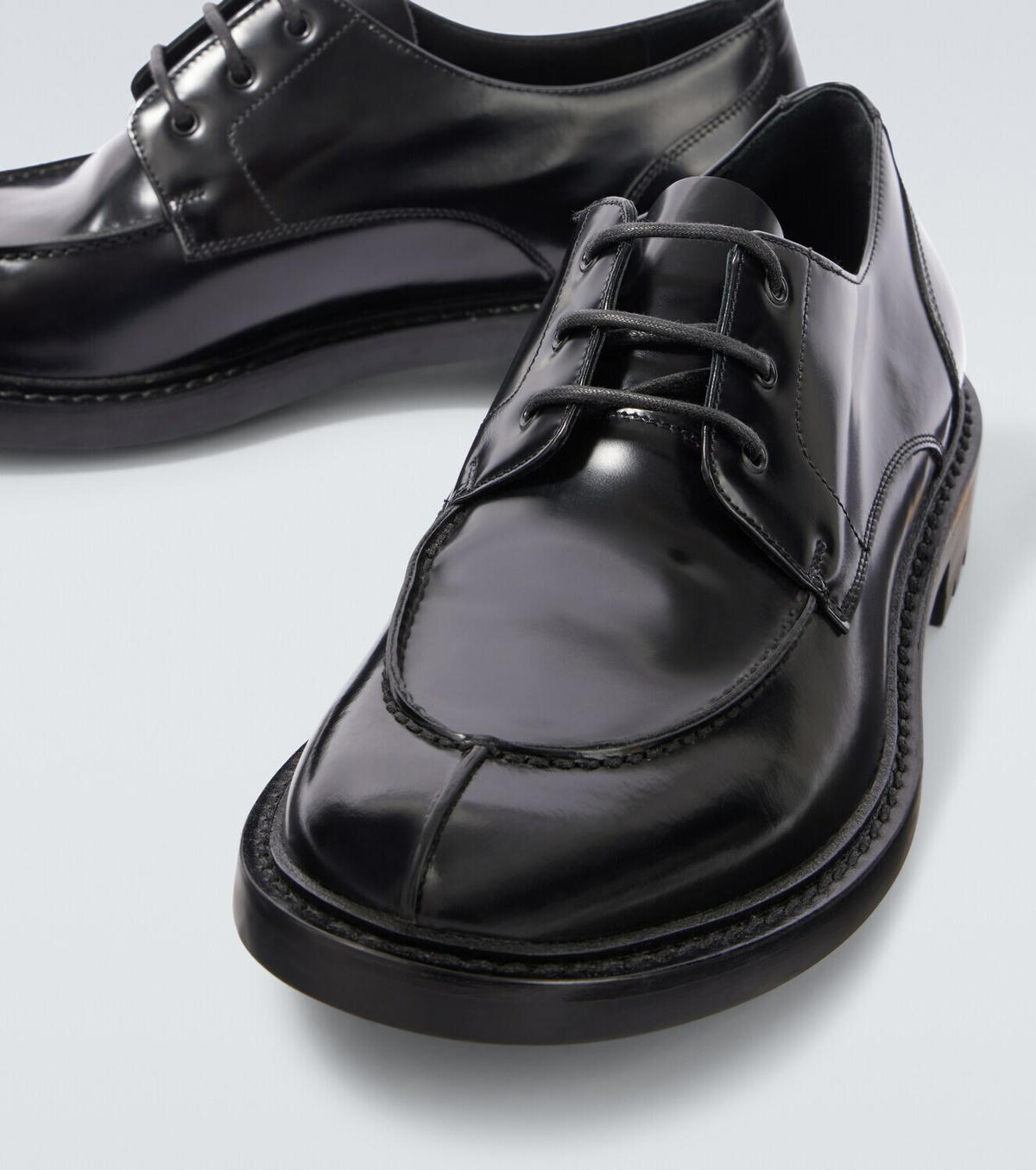 Saint Laurent Lino leather derby shoes