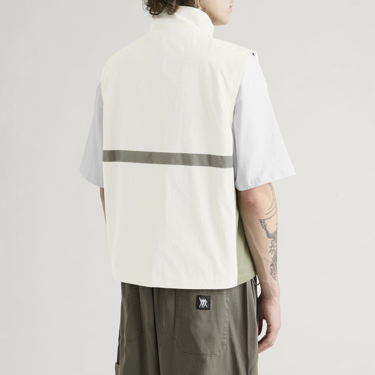 Bene Culture Men's Bene Reversible Gilet in Sage Green
