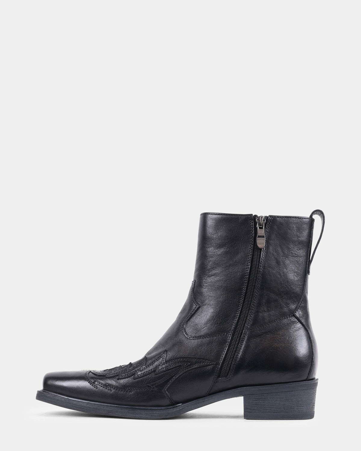Steve Madden Santanaa Boots in Black