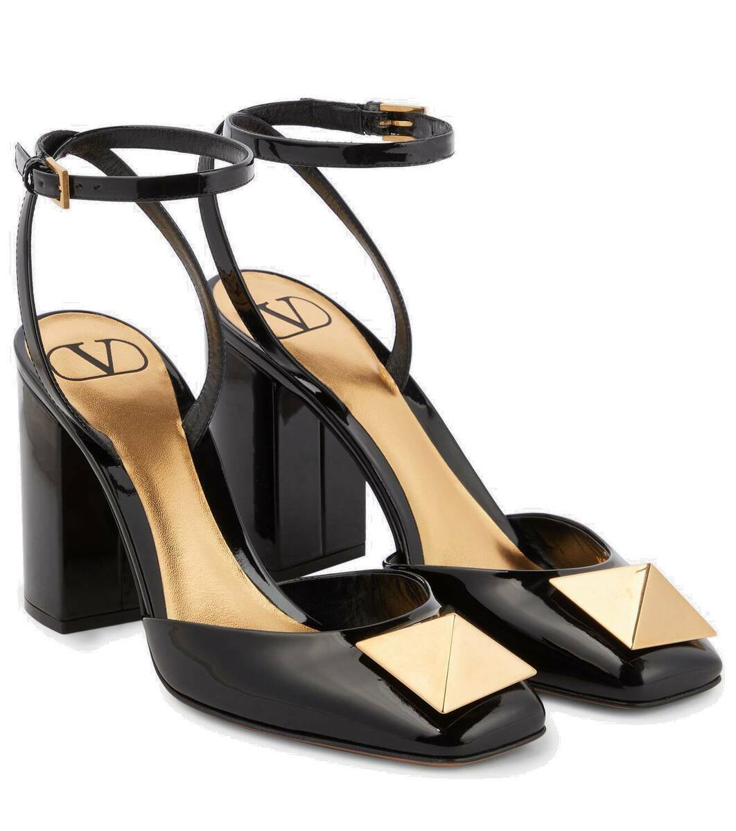 【関税＆送料込み】Valentino Garavani Rockstdu Leather Pump Valentino Garavani Women's Rockstud Cage Leather Pumps with