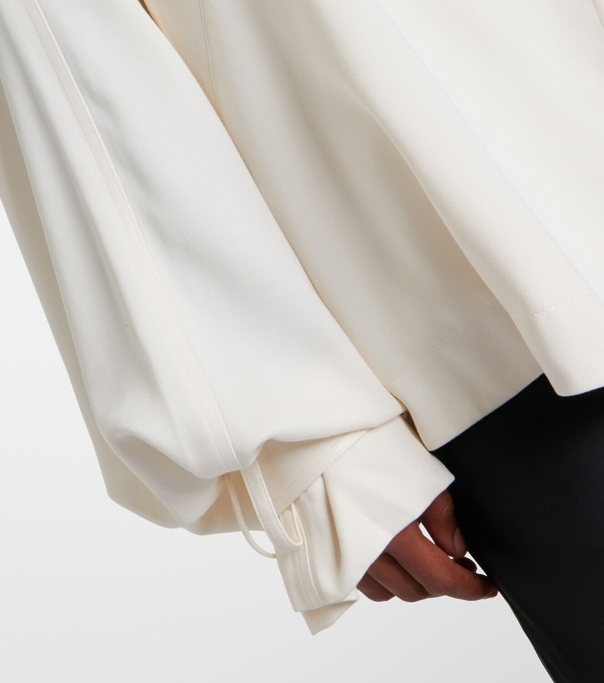 The Frankie Shop Elva cropped trench coat