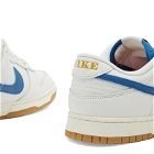 Nike DUNK LOW SE Sneakers in Marina Blue/Red/Yellow