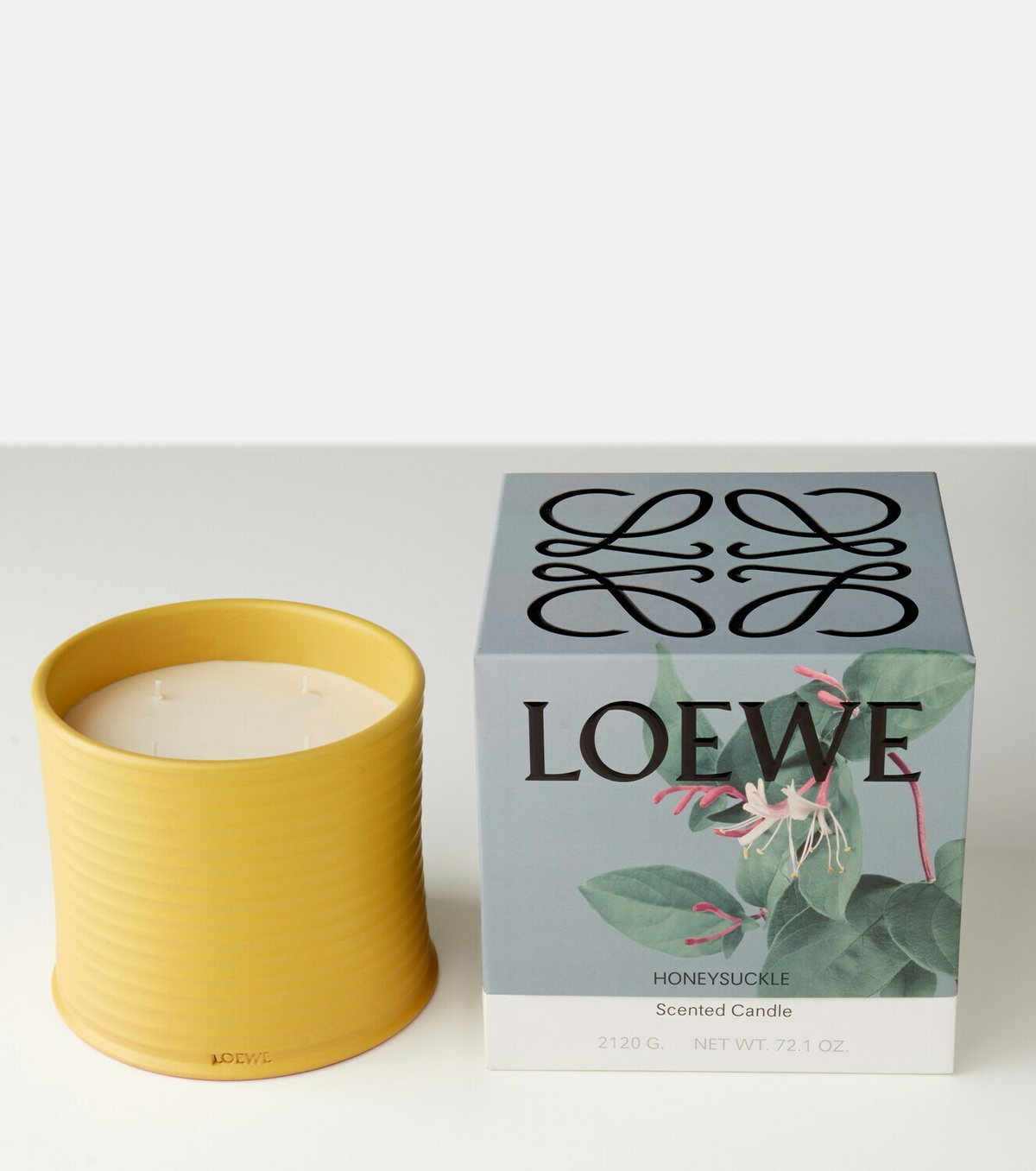 Loewe Home Scents Honeysuckle Large scented candle Loewe