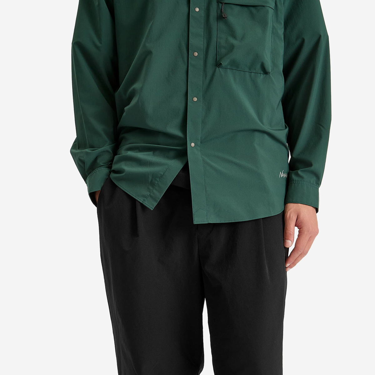 NANGA Men's Dotair® Comfy Tuck Tapered Trousers in Black