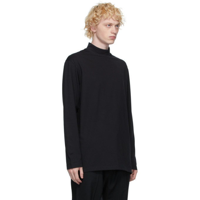 black long neck shirt