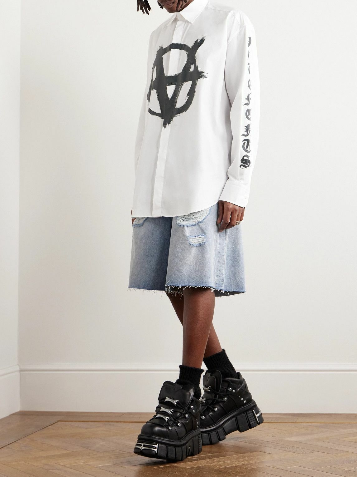VETEMENTS - Destroyed Wide-Leg Distressed Denim Shorts VETEMENTS - Destroyed Wide-Leg Distressed Denim Shorts