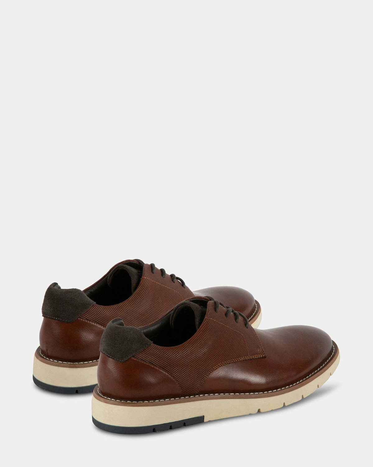 Steve Madden Federo Casual Shoes in Cognac