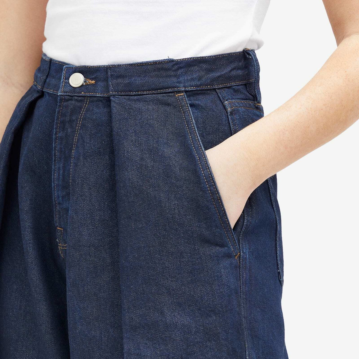 Good American Women's Pleated Jean in Indigo