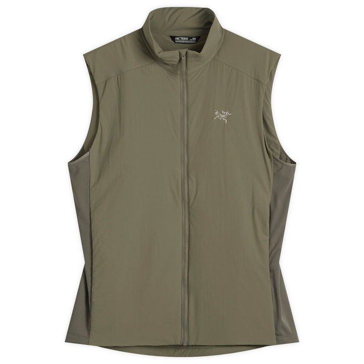 Photo: Arc'teryx Men's Atom Vest in Forage