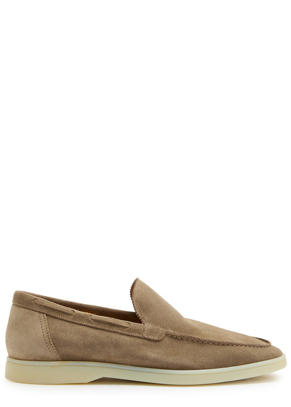 Photo: Aurélien Yacht Suede Loafers Light Grey