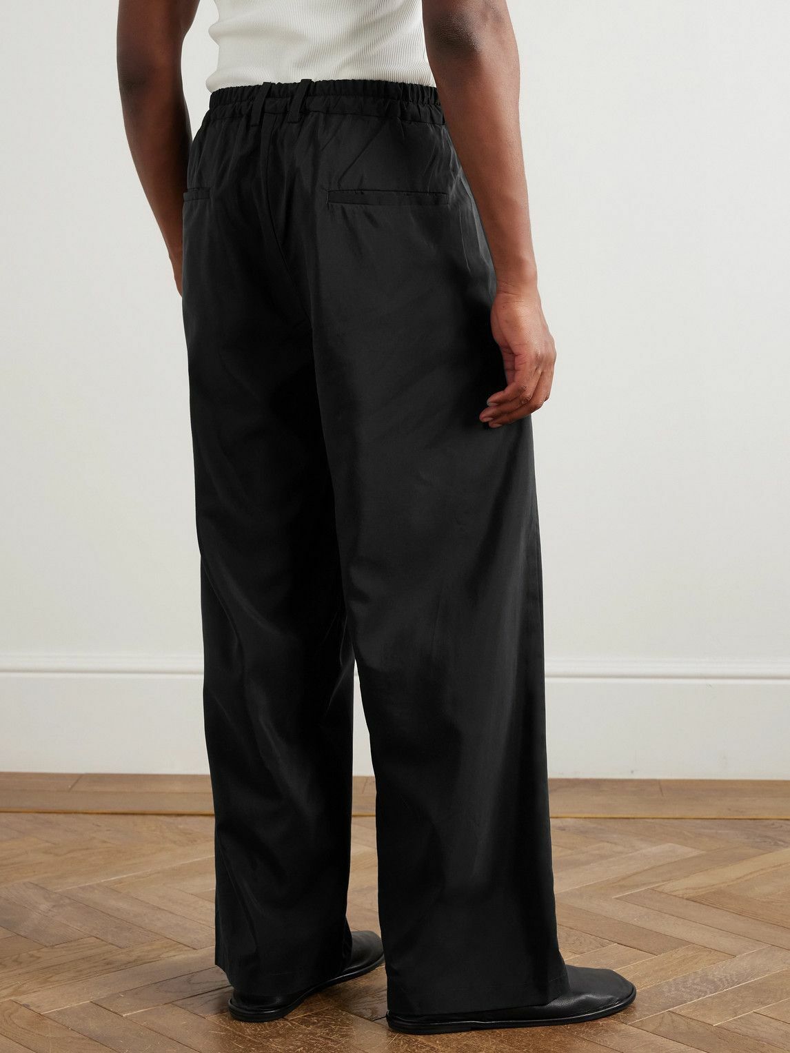 ssstein - Wide-Leg Pleated Silk-Blend Trousers - Black ssstein
