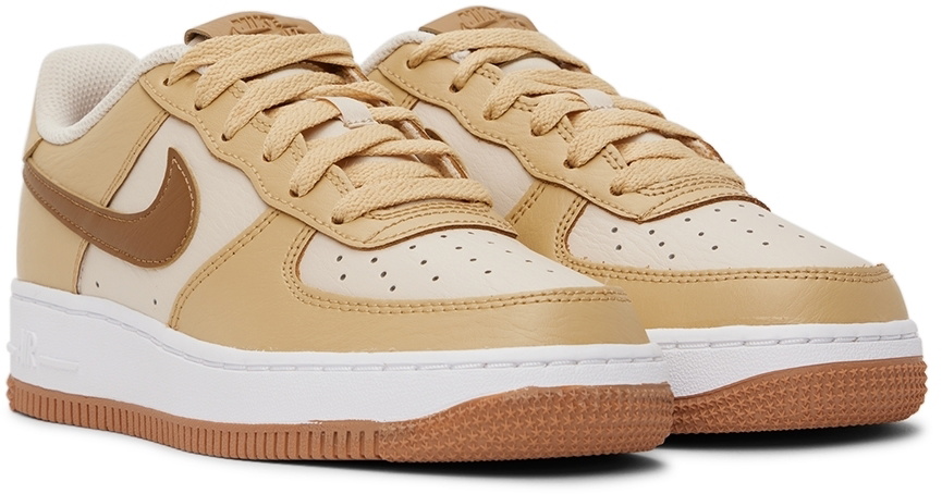 Nike tan store sneakers