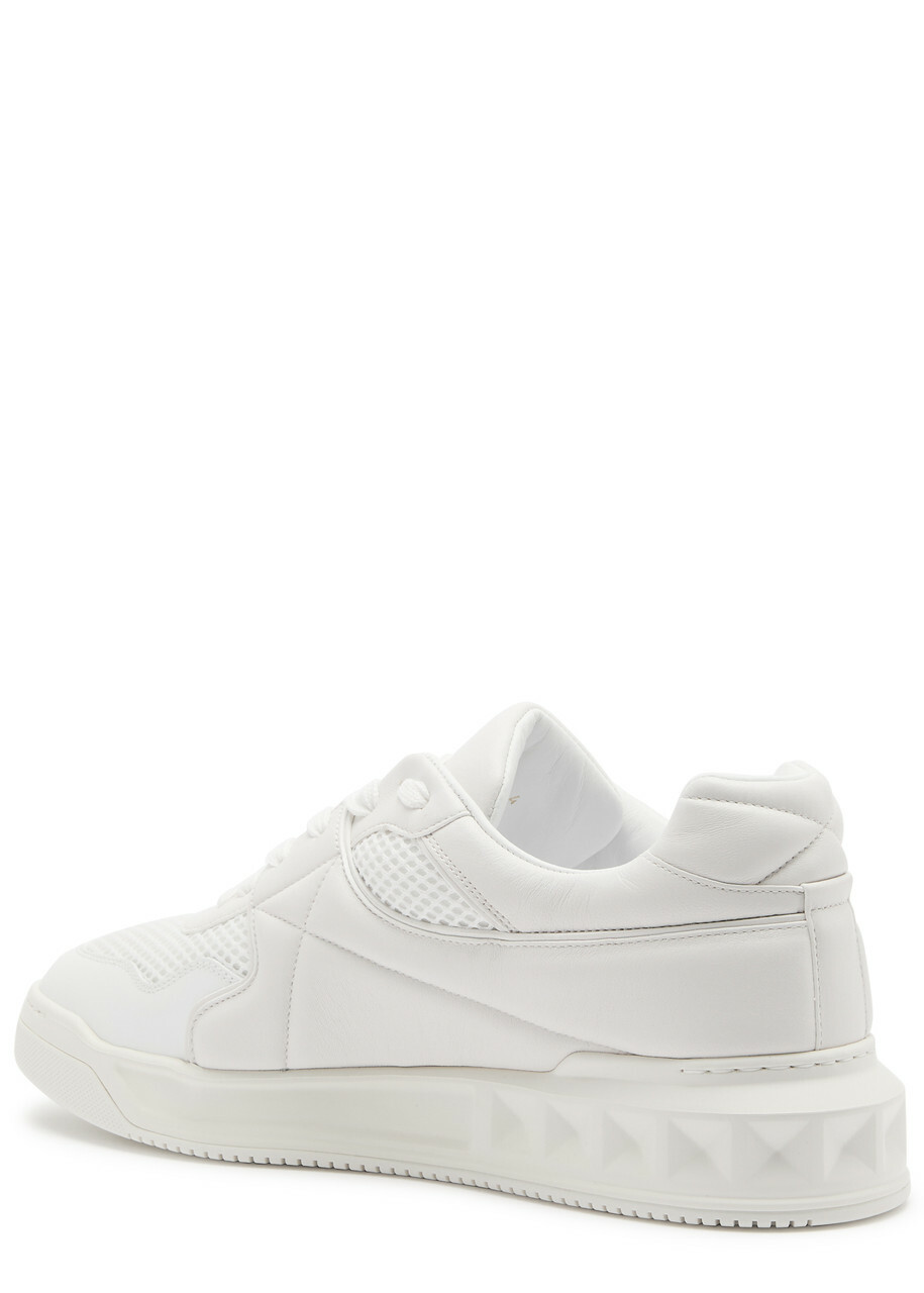 Valentino One Stud Quilted Leather Sneakers White And Black