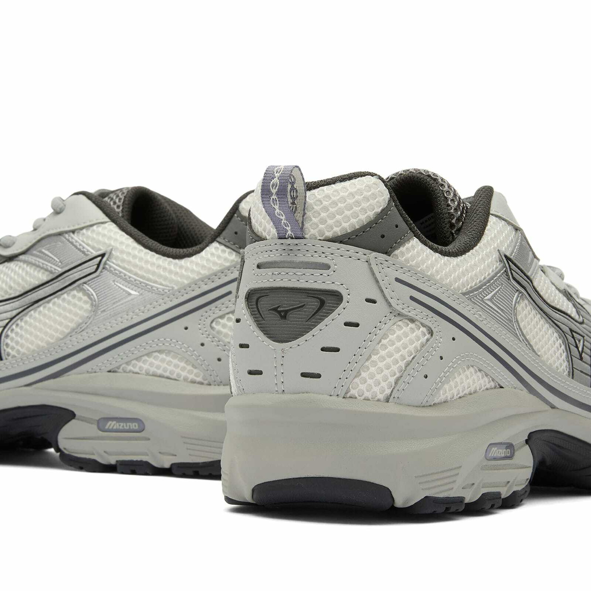 Mizuno MXR "SPORT" Sneaker in Nimbus Cloud& Silver