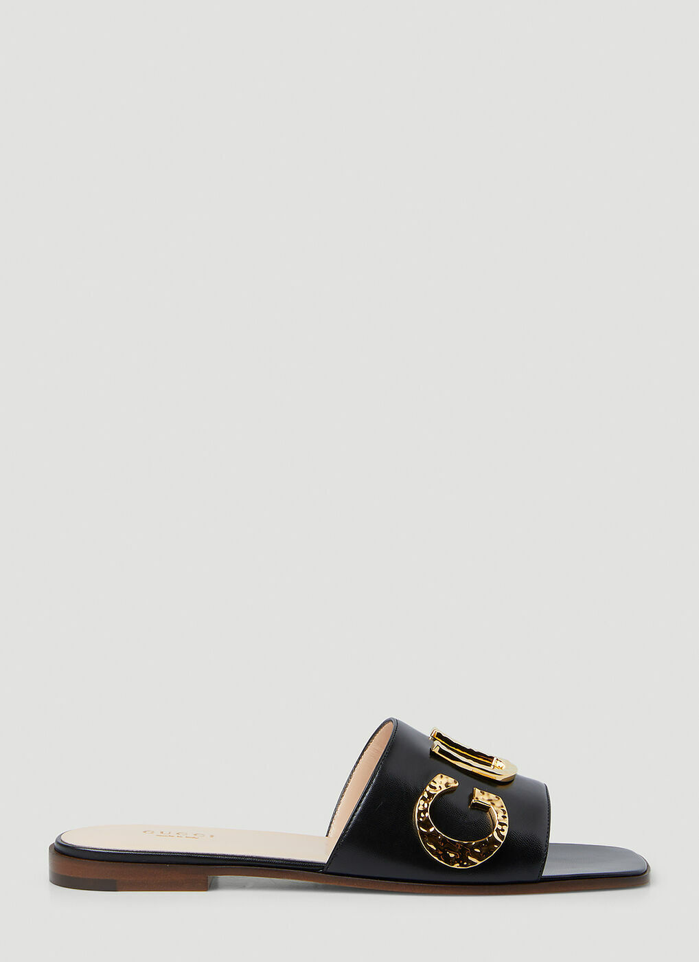 Letter Plaque Flat Sandals in Black Gucci