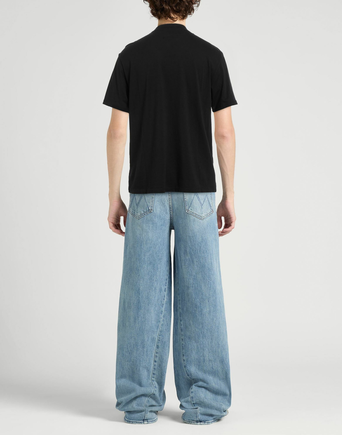 Amiri Mens T-shirt in Black