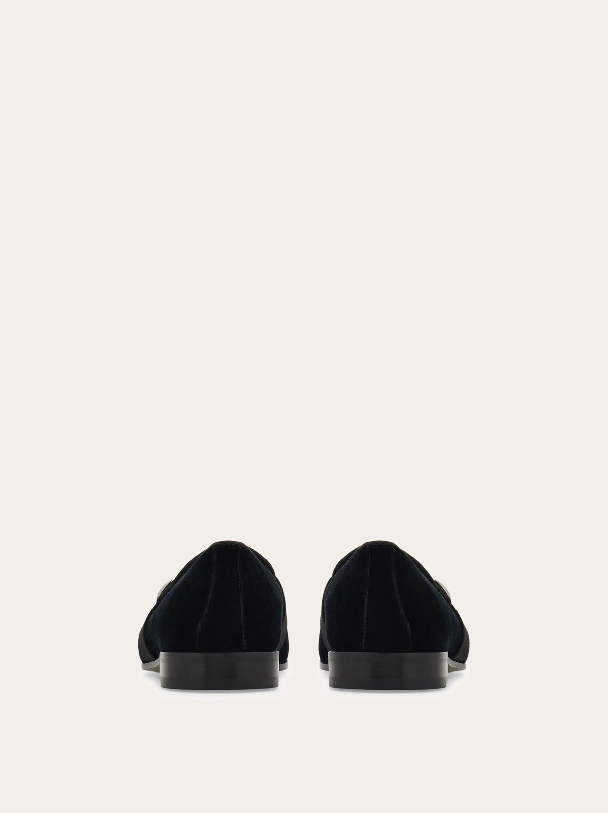 Ferragamo Mens Gancini loafer in Black