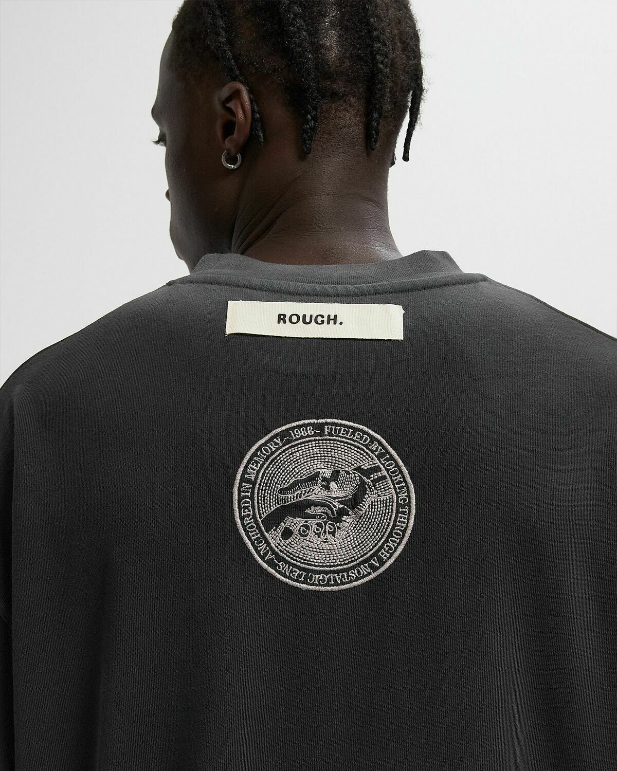 Rough. BOND EMBLEM LONGSLEEVE Black Mens Longsleefe