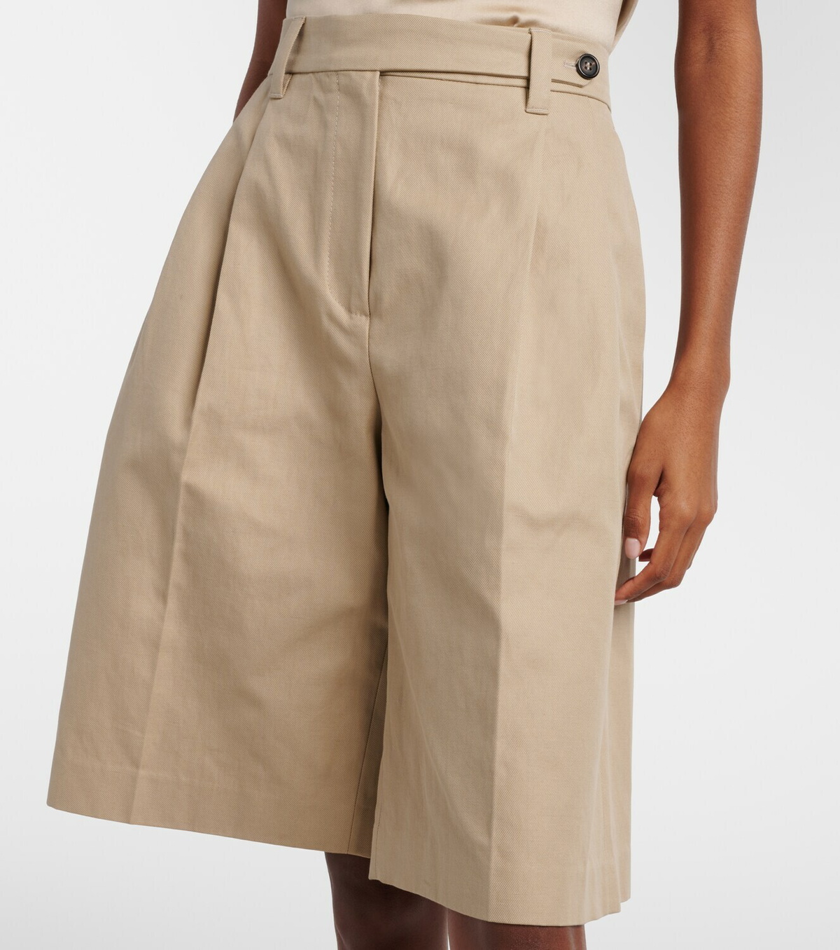 Brunello Cucinelli Cotton and linen shorts