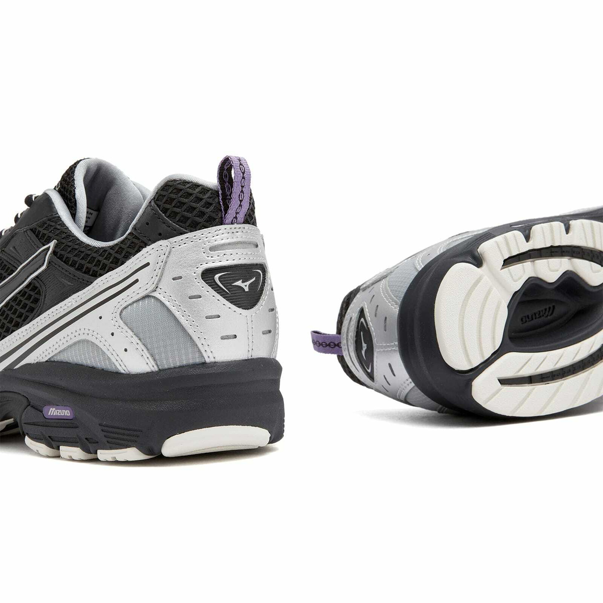 メロロ Mizuno Wave Horizon 8 Super Wide Grey Black Men Road Running