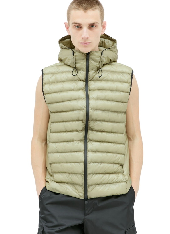 Photo: Rains Kaunas Hooded Vest
