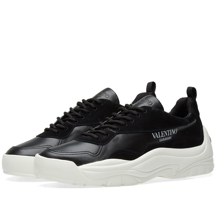 Photo: Valentino Bansi Chunky Sneaker